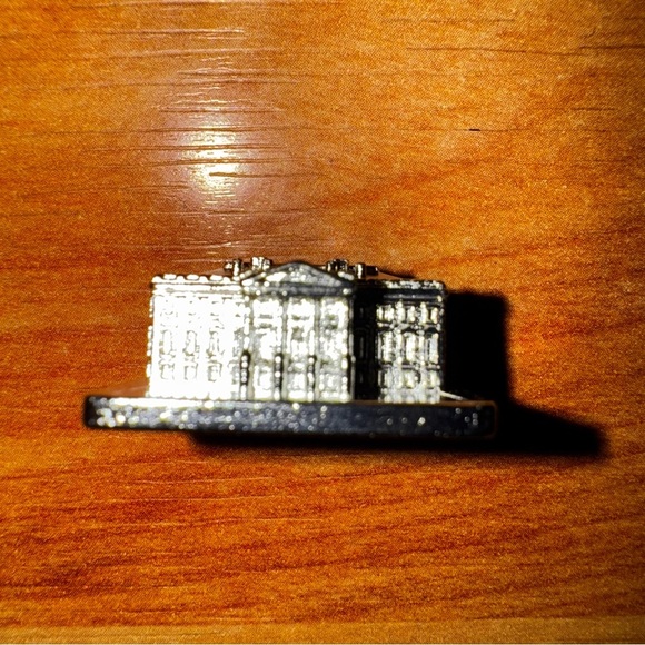 Scene It The Disney Channel Edition Game The White House Replacement Pawn Mover - Picture 1 of 6